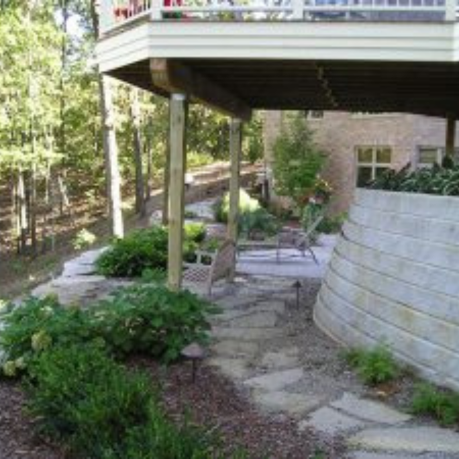 Sea walls and retaining walls